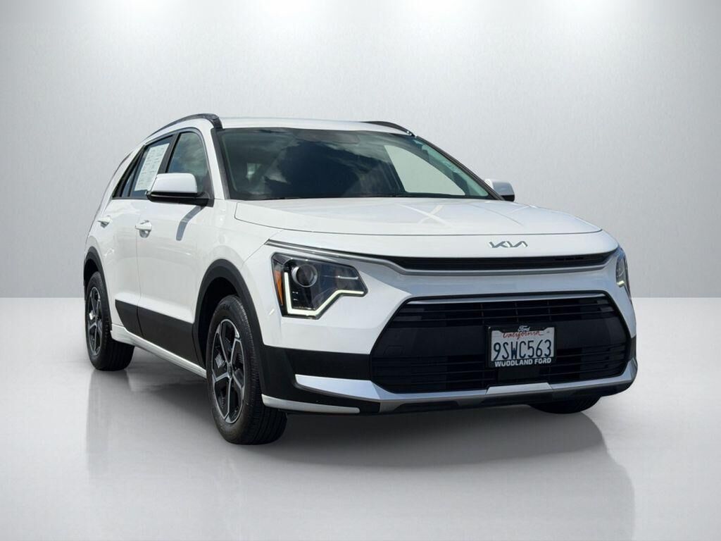 2025 KIA Niro