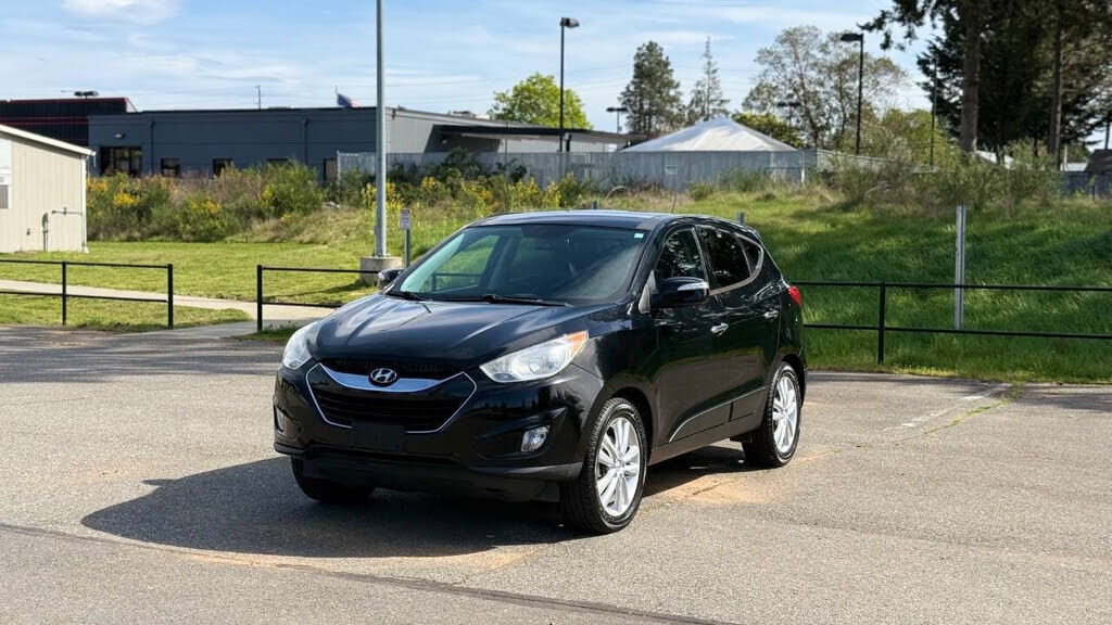 2010 HYUNDAI Tucson