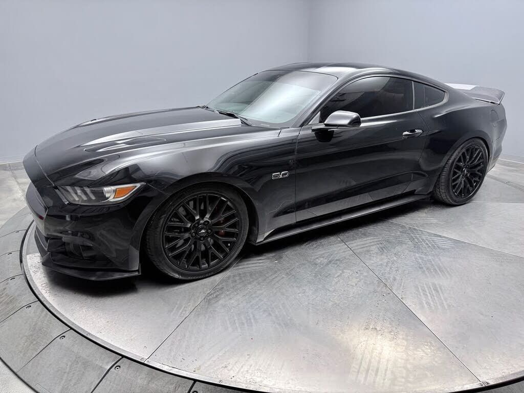 2015 FORD Mustang