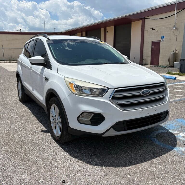 2018 FORD Escape