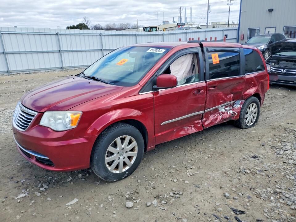 2013 CHRYSLER Town and Country