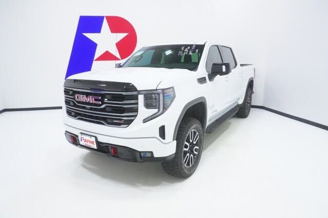 2025 GMC Sierra