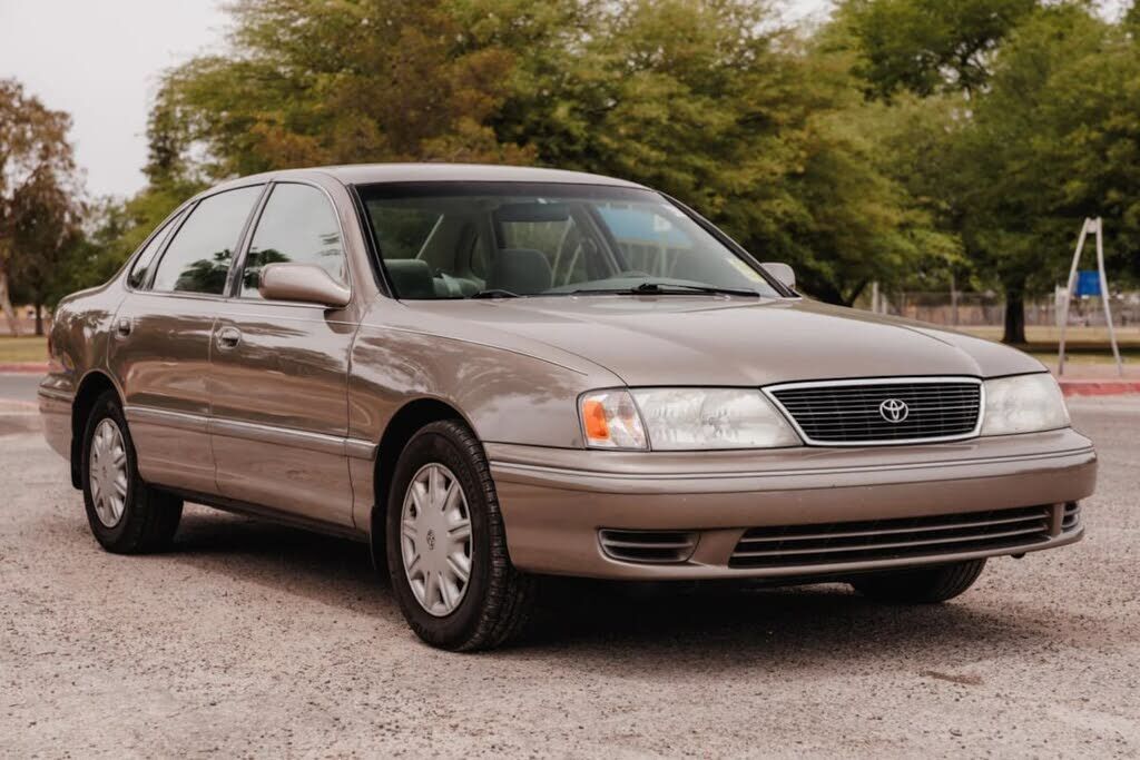 1999 TOYOTA Avalon