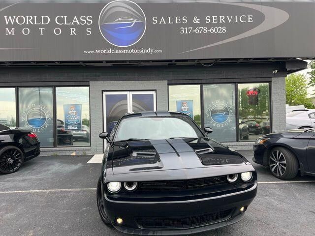 2017 DODGE Challenger