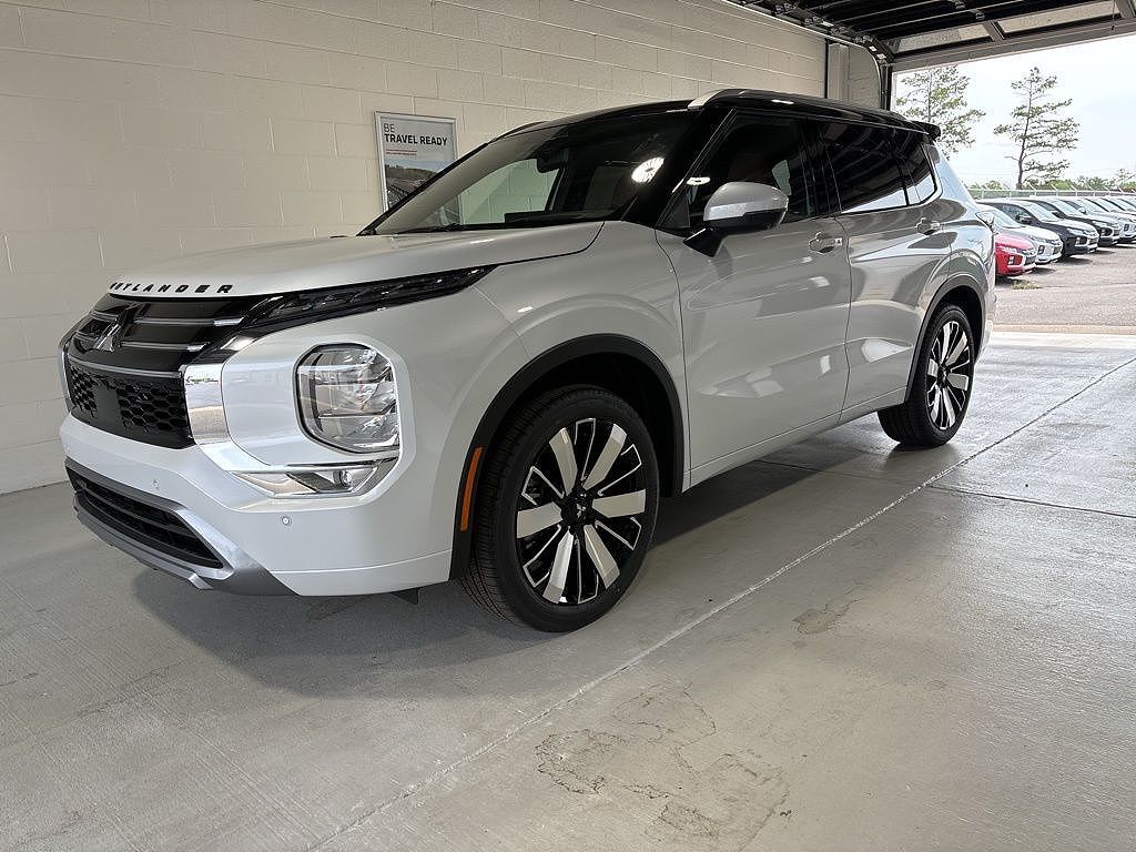 2026 MITSUBISHI Outlander