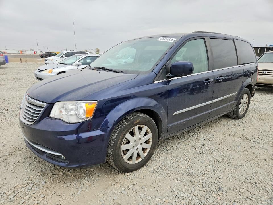 2015 CHRYSLER Town and Country