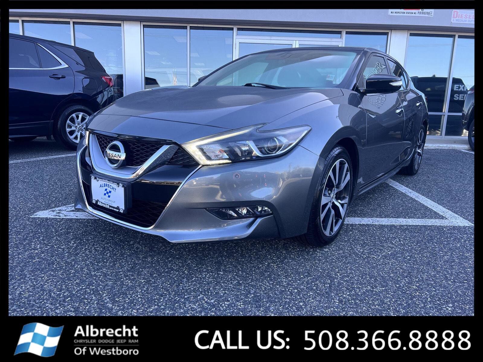 2017 NISSAN Maxima