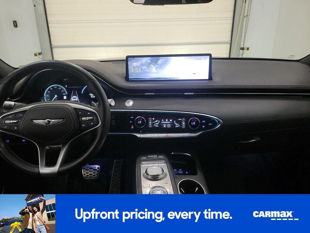 2023 GENESIS GV70