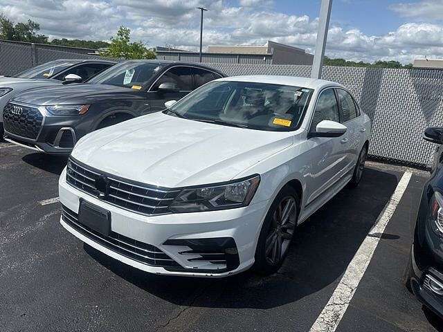 2016 VOLKSWAGEN Passat