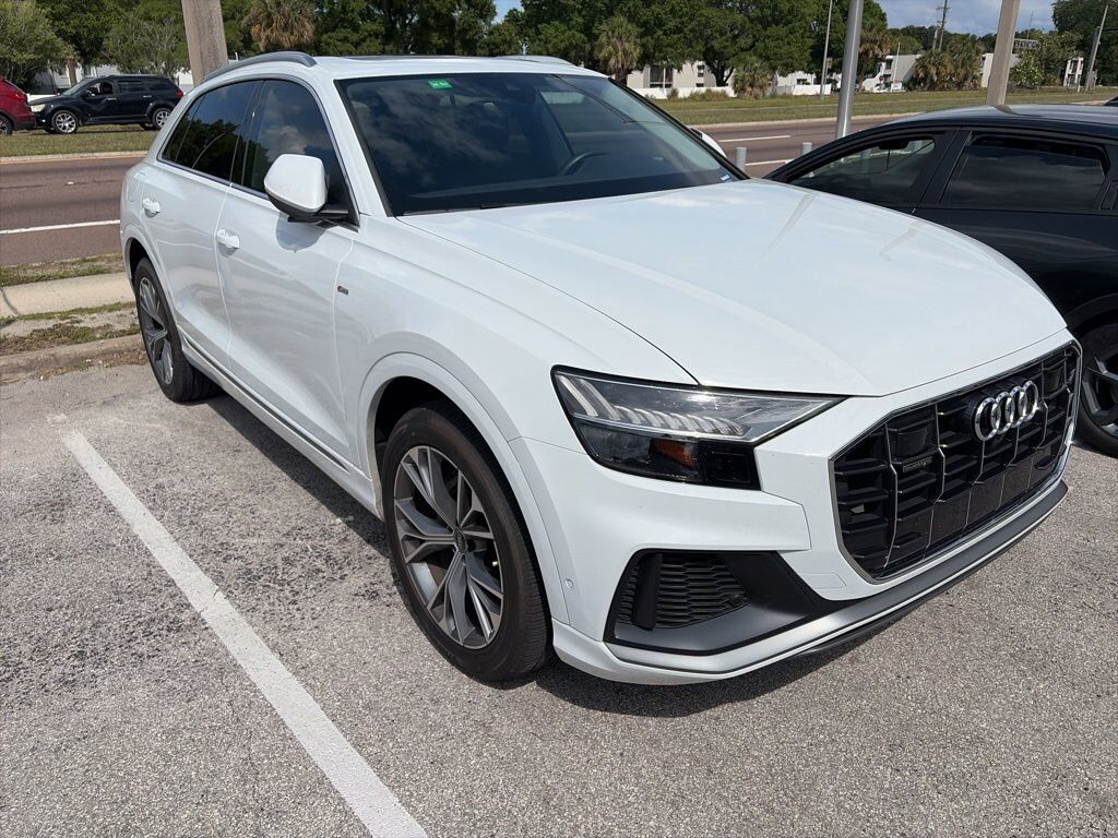 2023 AUDI Q8