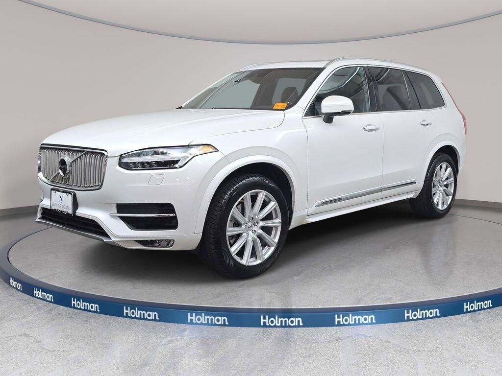 2016 VOLVO XC90