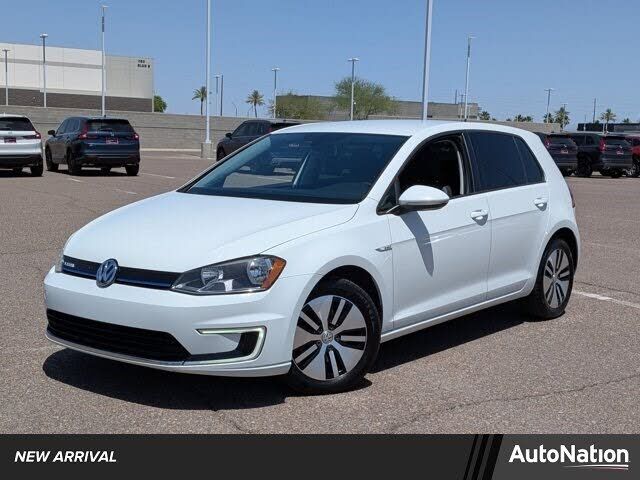 2016 VOLKSWAGEN e-Golf