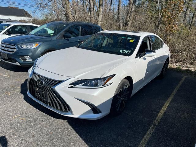 2023 LEXUS ES