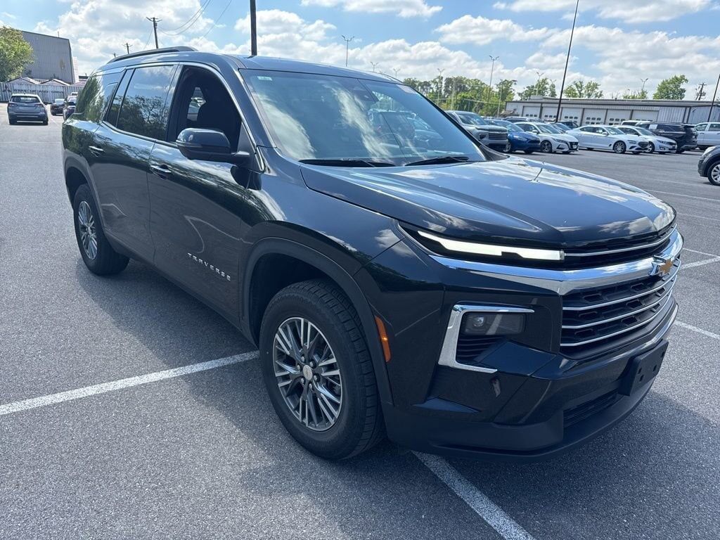 2024 CHEVROLET Traverse