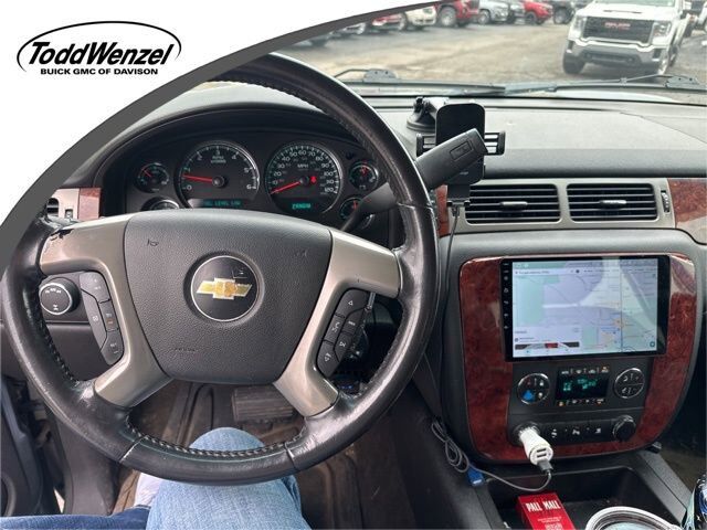 2011 CHEVROLET Avalanche