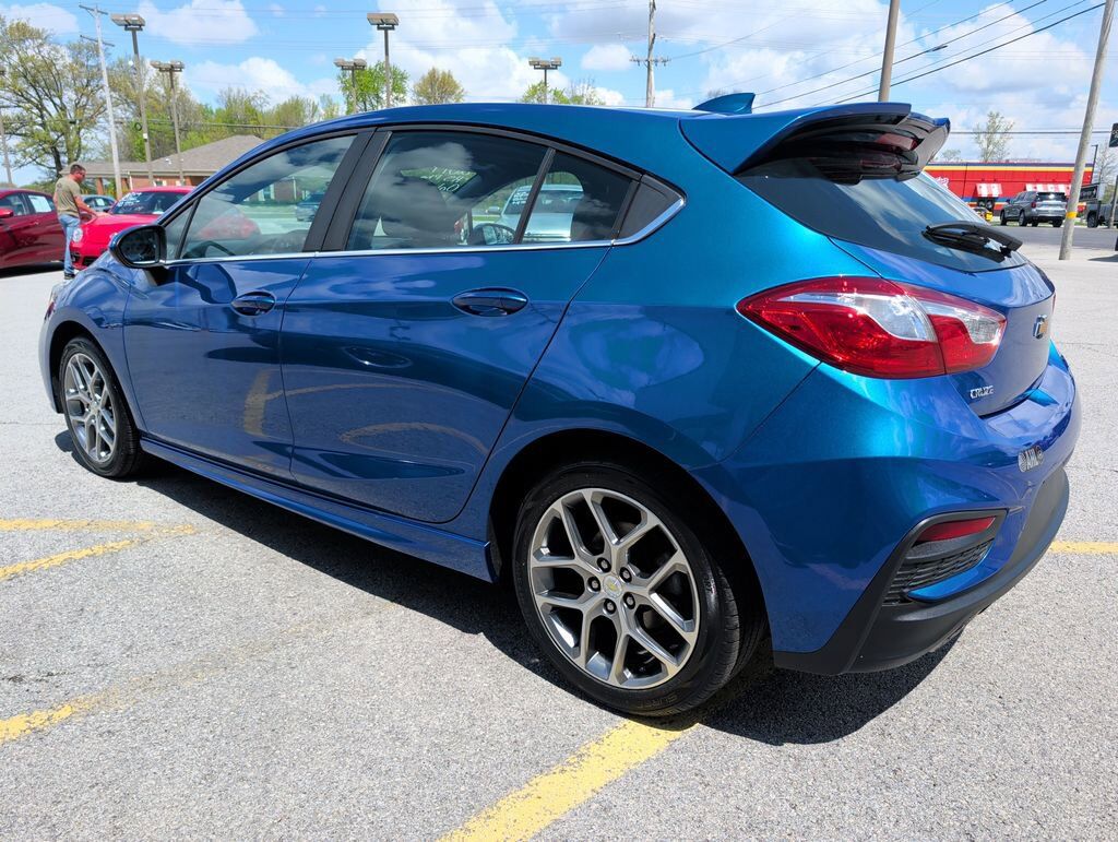 2017 CHEVROLET Cruze