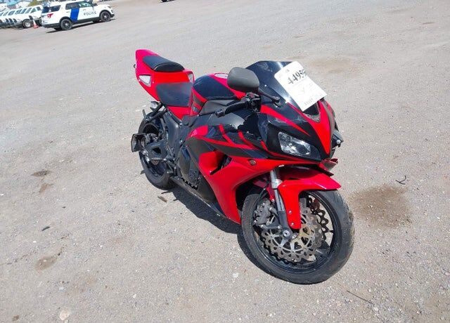 2007 HONDA CB