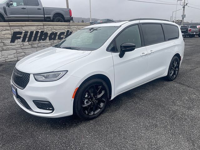 2026 CHRYSLER Pacifica