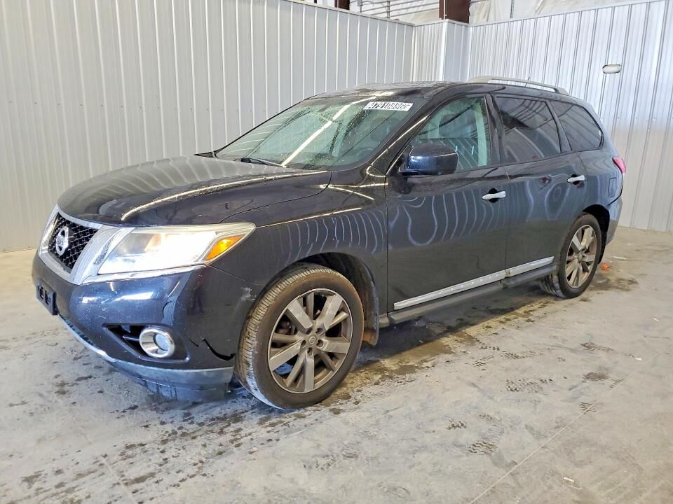 2016 NISSAN Pathfinder