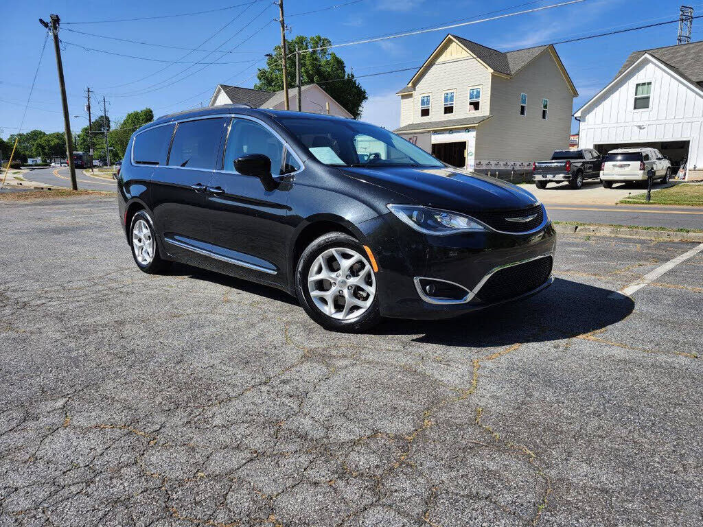 2017 CHRYSLER Pacifica