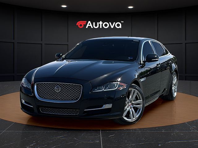 2017 JAGUAR XJ