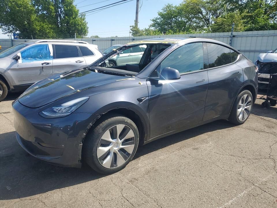 2021 TESLA Model Y