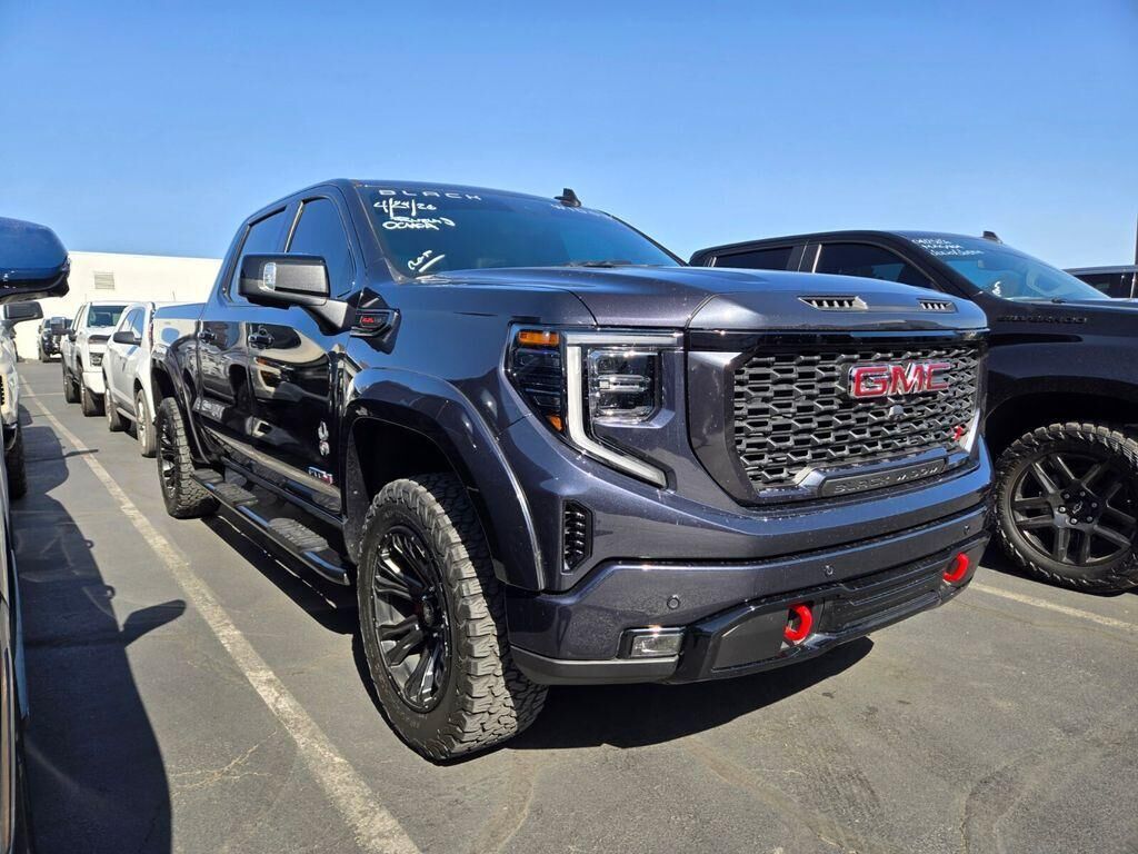2023 GMC Sierra
