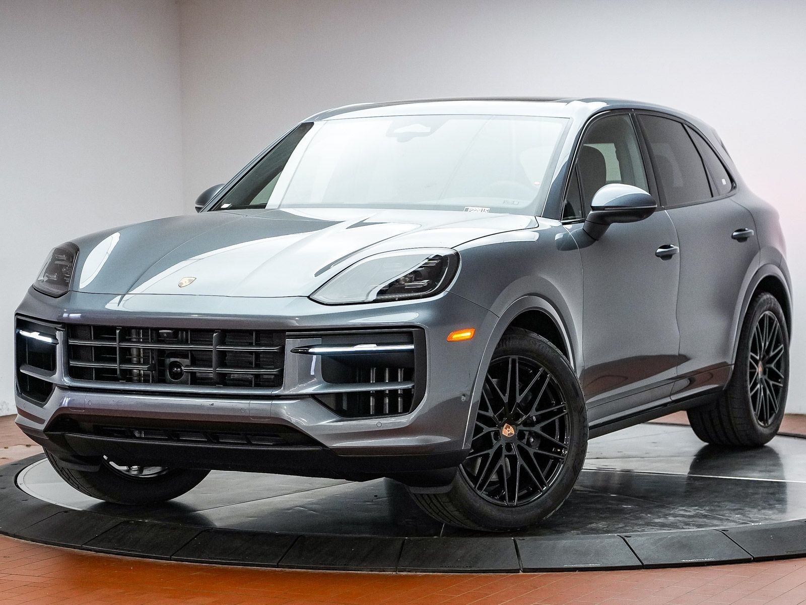 2026 PORSCHE Cayenne