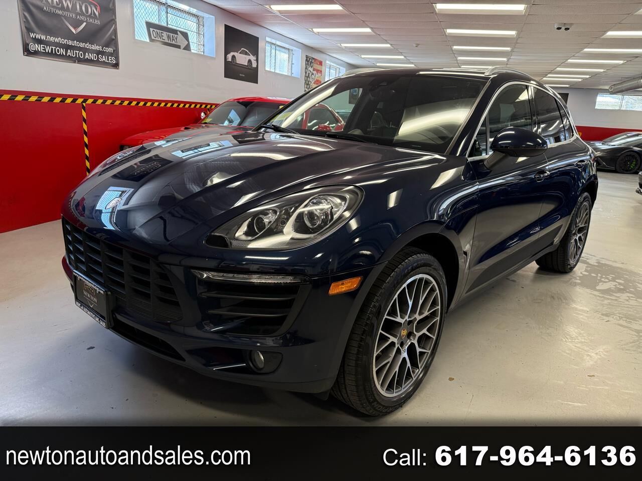 2018 PORSCHE Macan