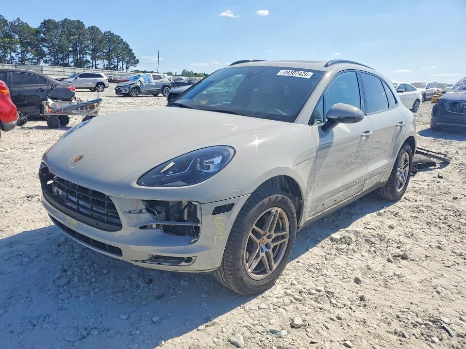 2021 PORSCHE Macan