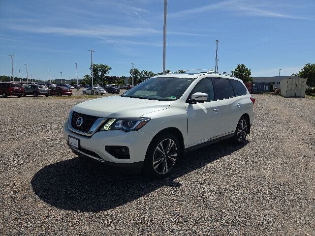 2020 NISSAN Pathfinder