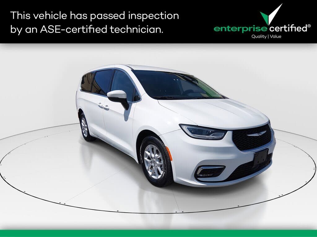 2023 CHRYSLER Pacifica