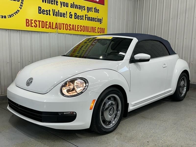 2016 VOLKSWAGEN Beetle