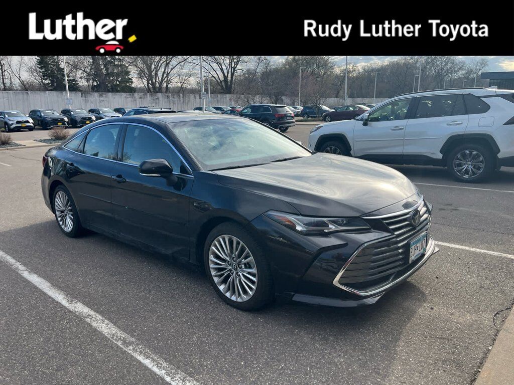 2019 TOYOTA Avalon