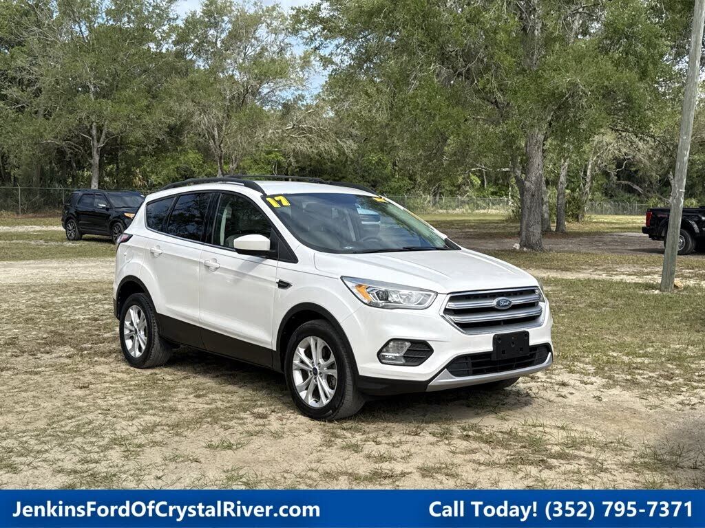 2017 FORD Escape