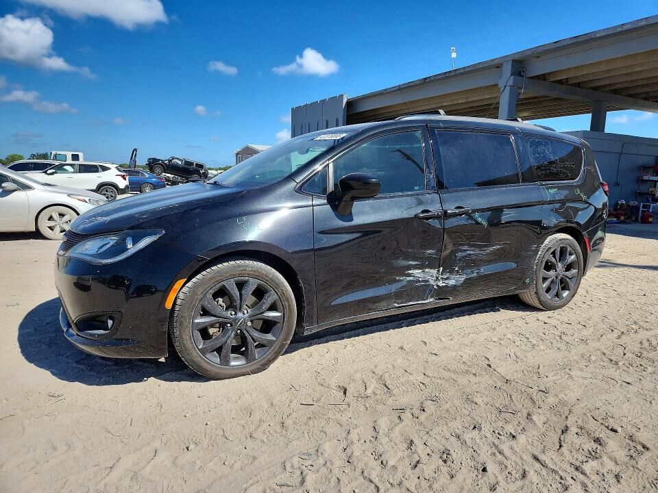 2018 CHRYSLER Pacifica