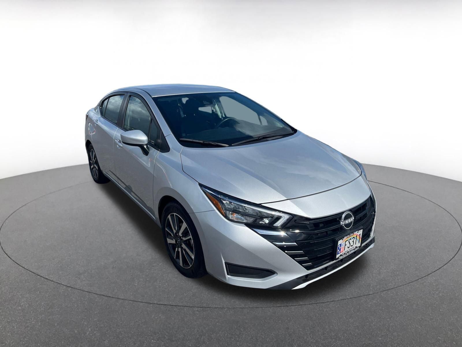 2025 NISSAN Versa