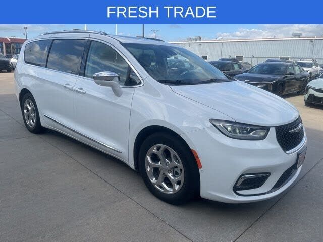 2021 CHRYSLER Pacifica