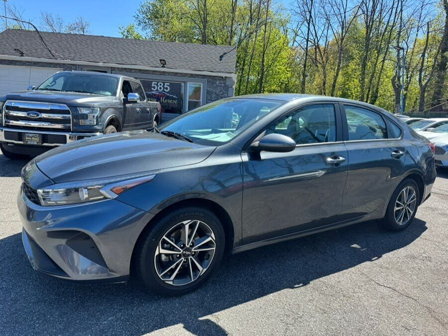 2023 KIA Forte
