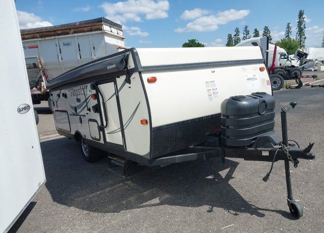 2017 FOREST RIVER Flagstaff Camping Trailer