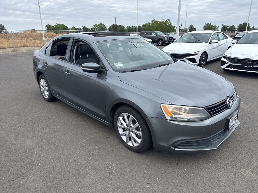 2012 VOLKSWAGEN Jetta