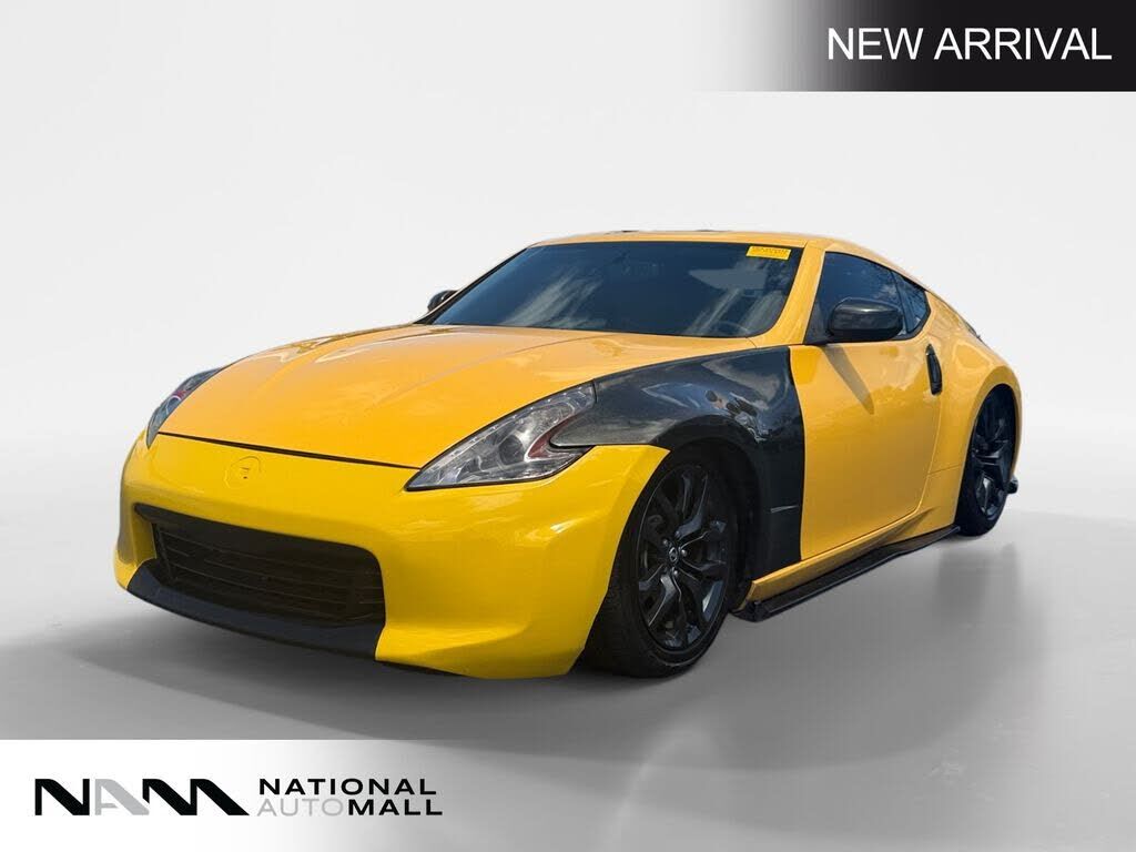 2017 NISSAN 370Z