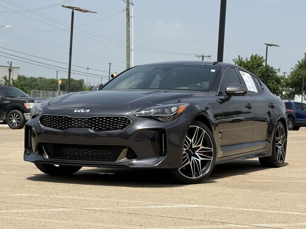 2023 KIA Stinger