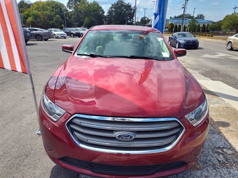 2018 FORD Taurus