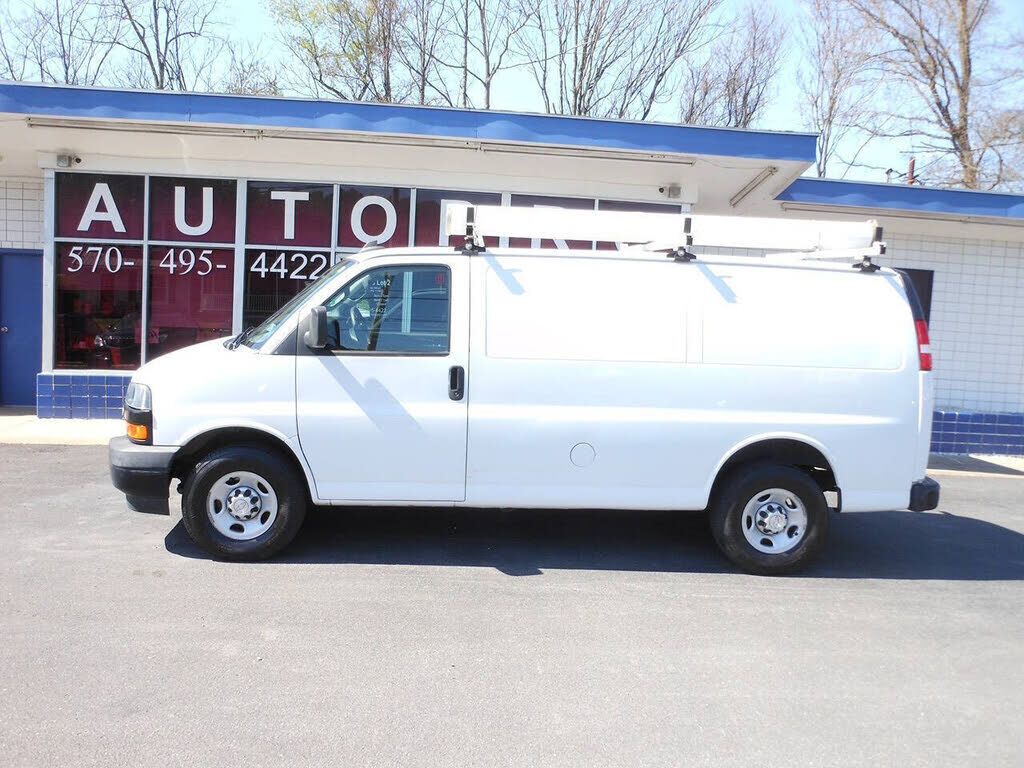 2020 CHEVROLET Express