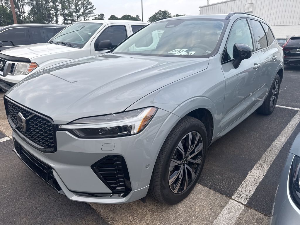 2024 VOLVO XC60