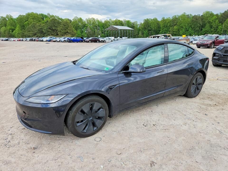 2024 TESLA Model 3