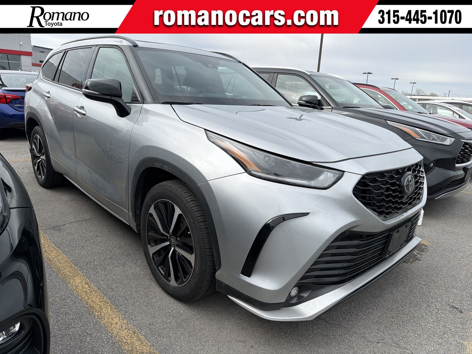 2022 TOYOTA Highlander