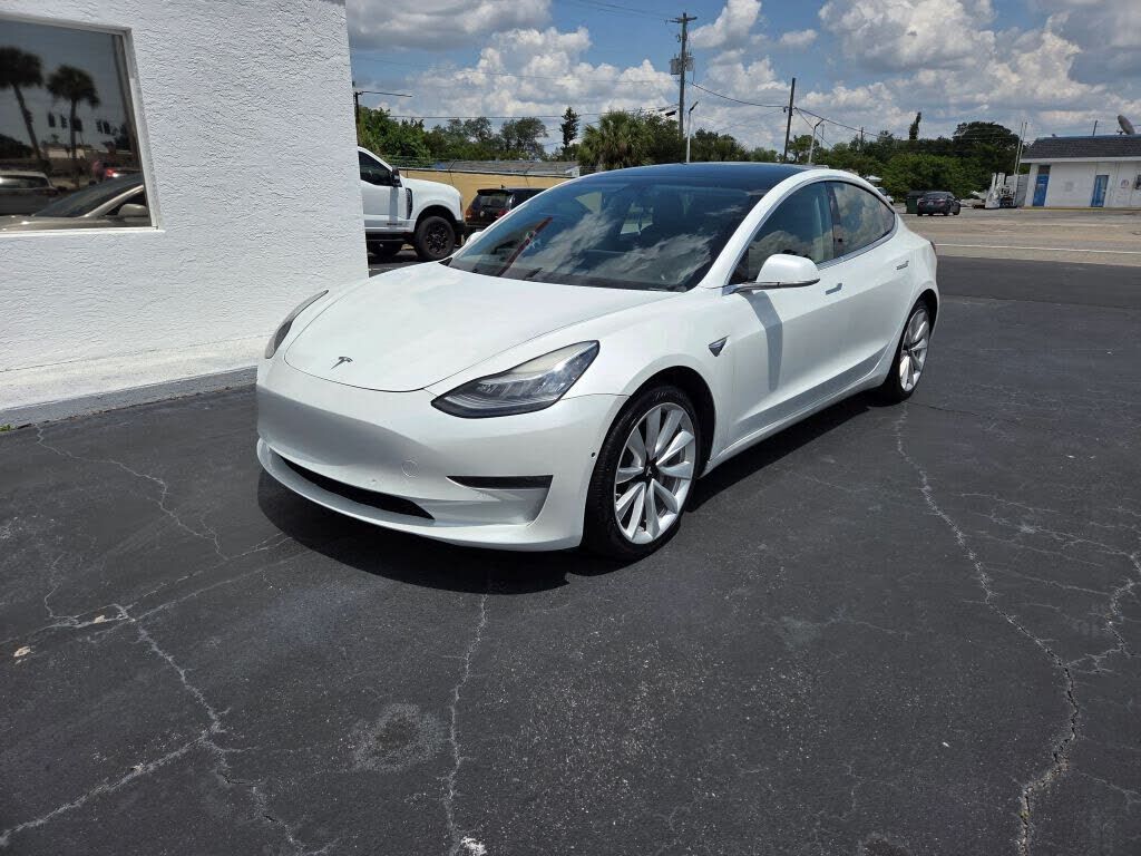 2020 TESLA Model 3