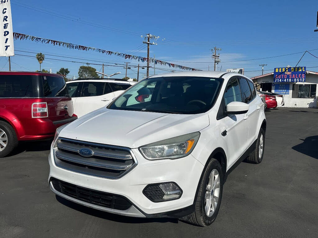 2017 FORD Escape